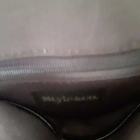 Purse - Picture 2 of 3